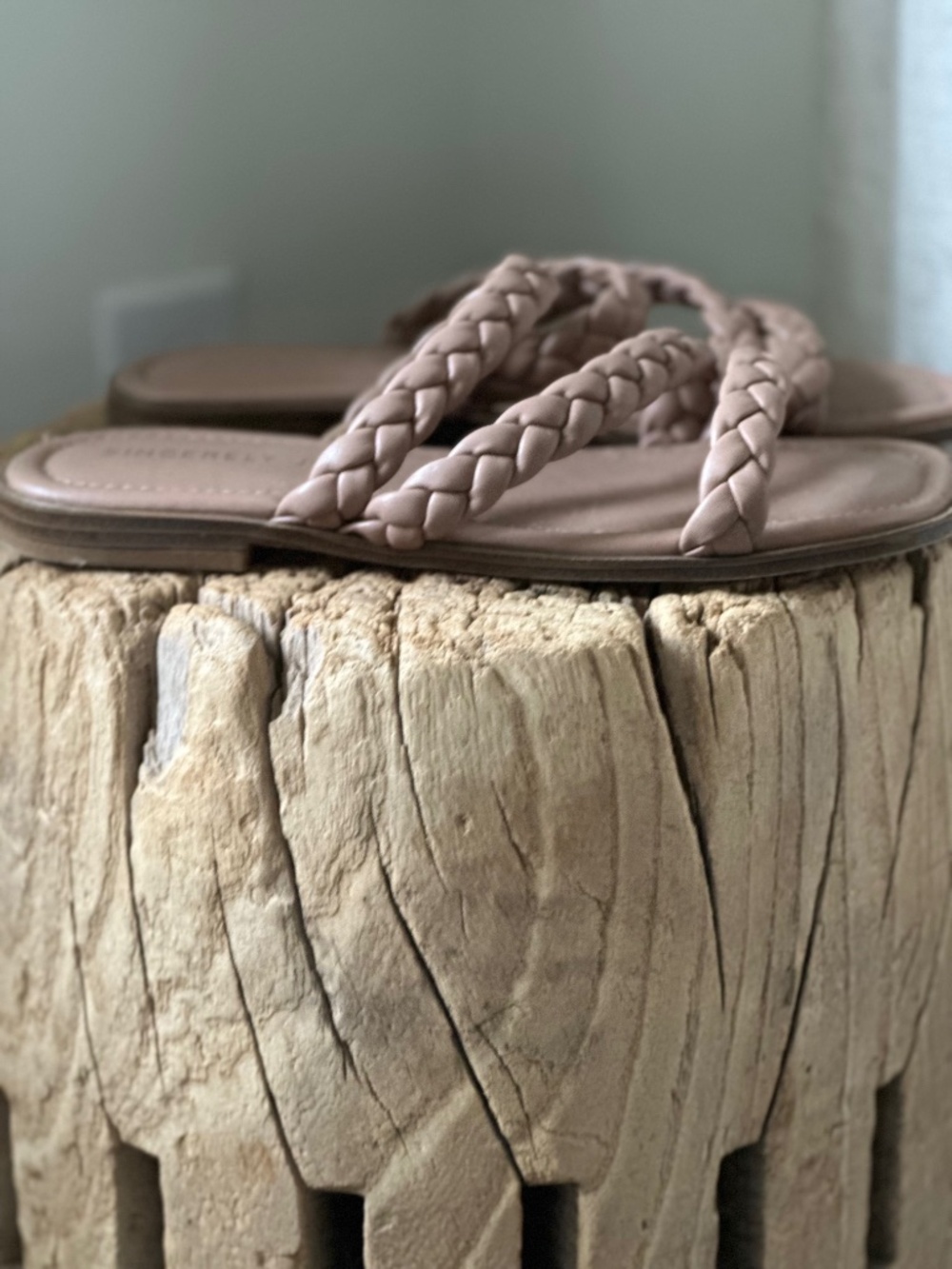 Simply Jules Summer Flat.  Great Neutral Color. Very Flattering!